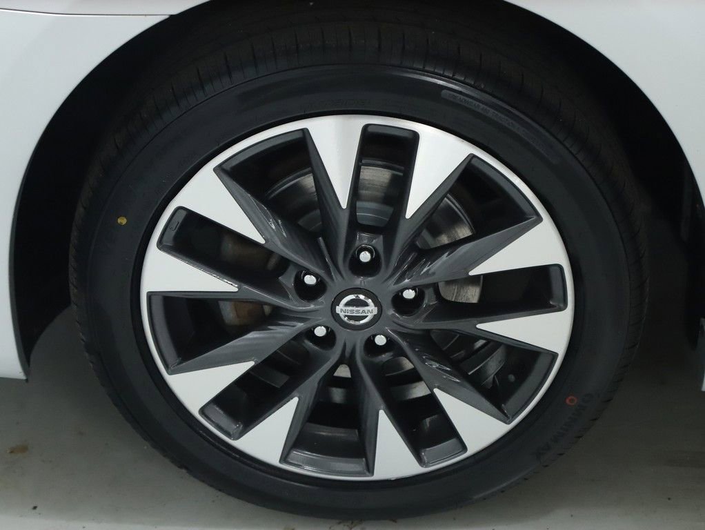 Used 2017 Nissan Sentra SR w/ Protection Package image 39