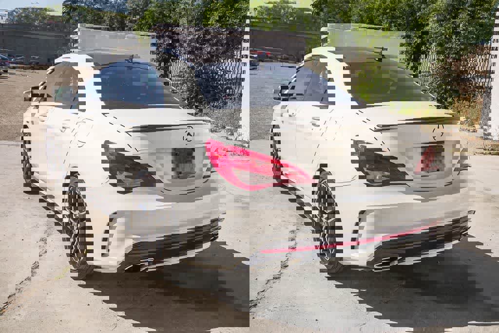 Used 2018 Mercedes-Benz CLA 250 image 7