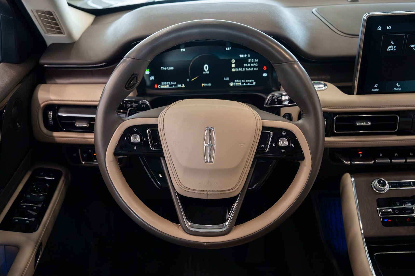 Used 2022 Lincoln Aviator Reserve RWD image 12