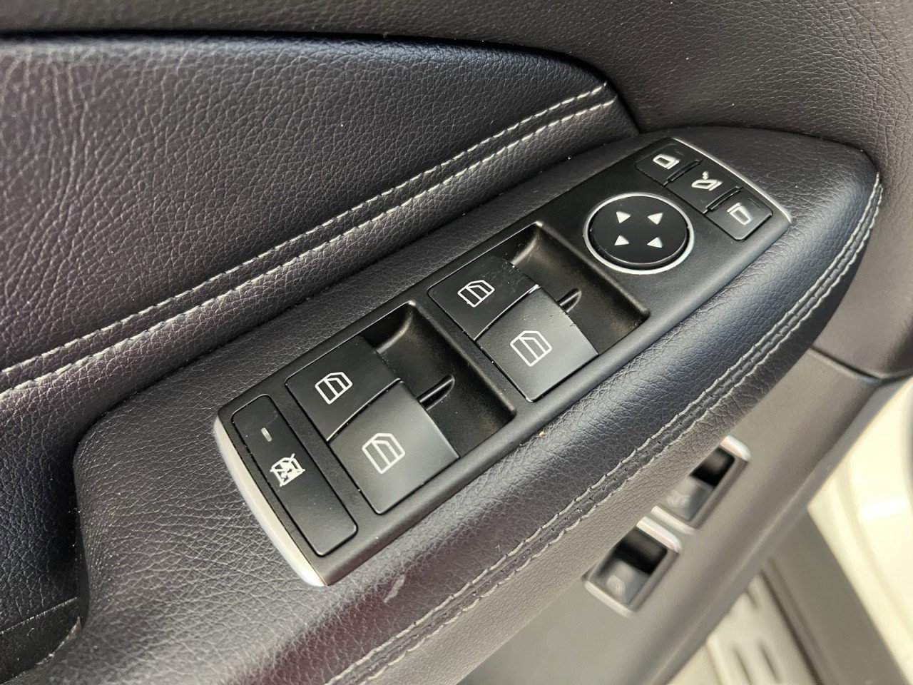 Used 2018 Mercedes-Benz GLS 450 4MATIC image 34