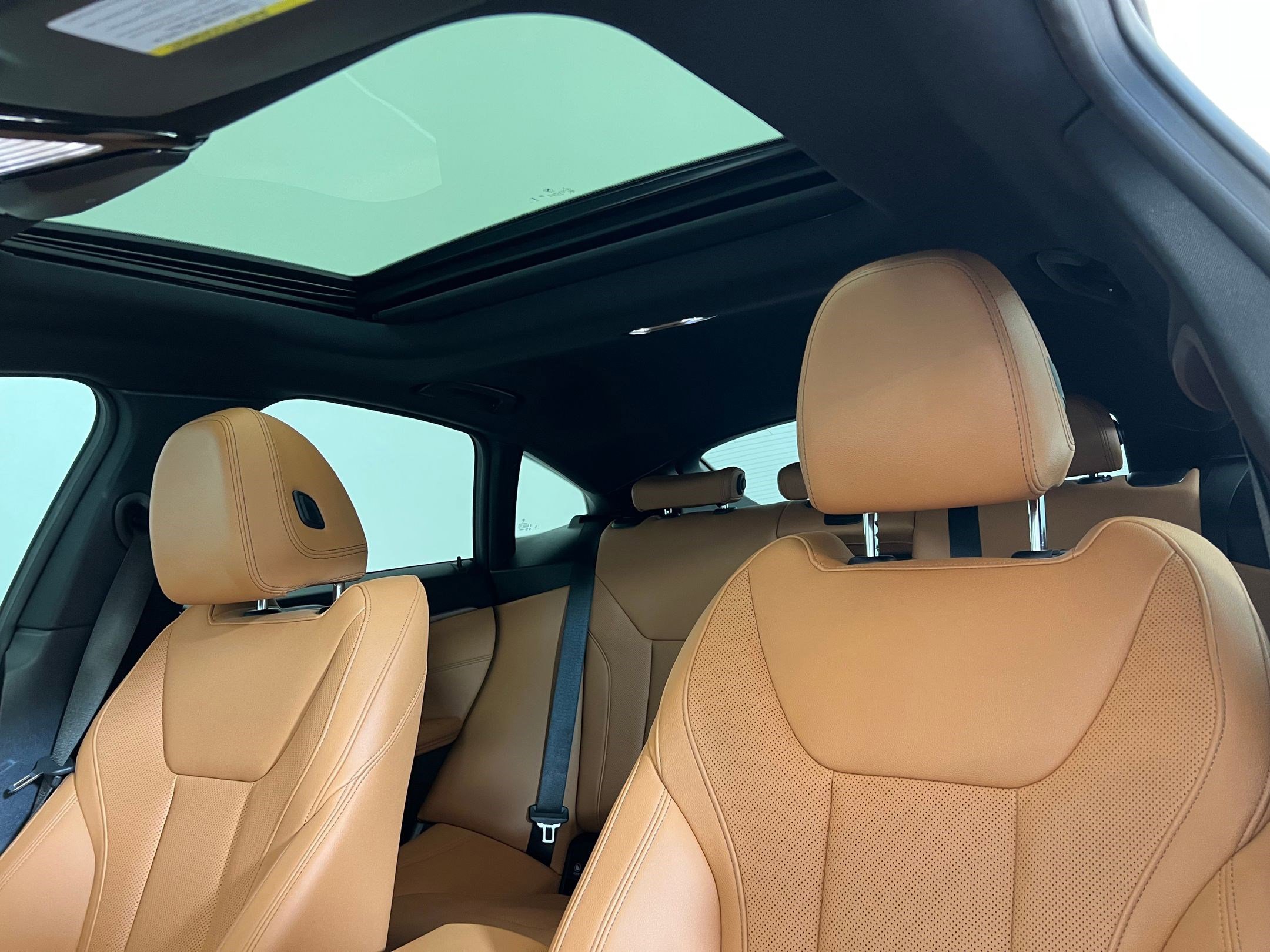 Used 2023 BMW i4 eDrive35 w/ Premium Package image 23