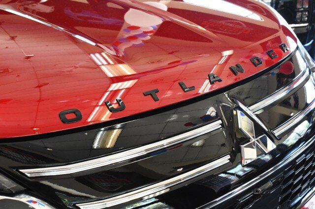 New 2026 Mitsubishi Outlander SE AWD/4WD image 7