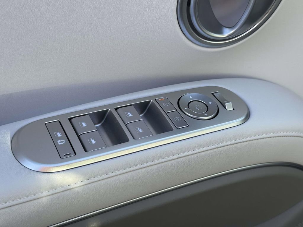 Used 2026 Hyundai Palisade Limited image 14