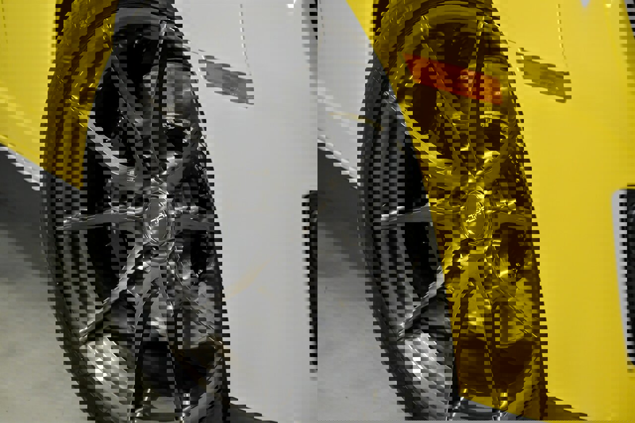 Used 2013 Chevrolet Camaro ZL1 image 4