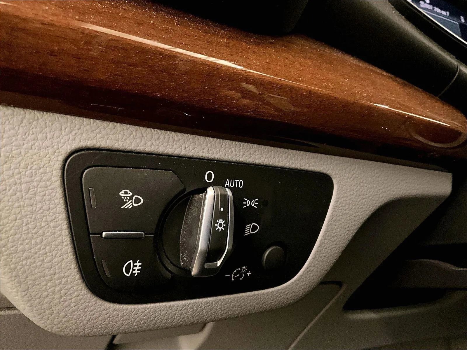 Used 2022 Audi Q5 2.0T Premium image 30