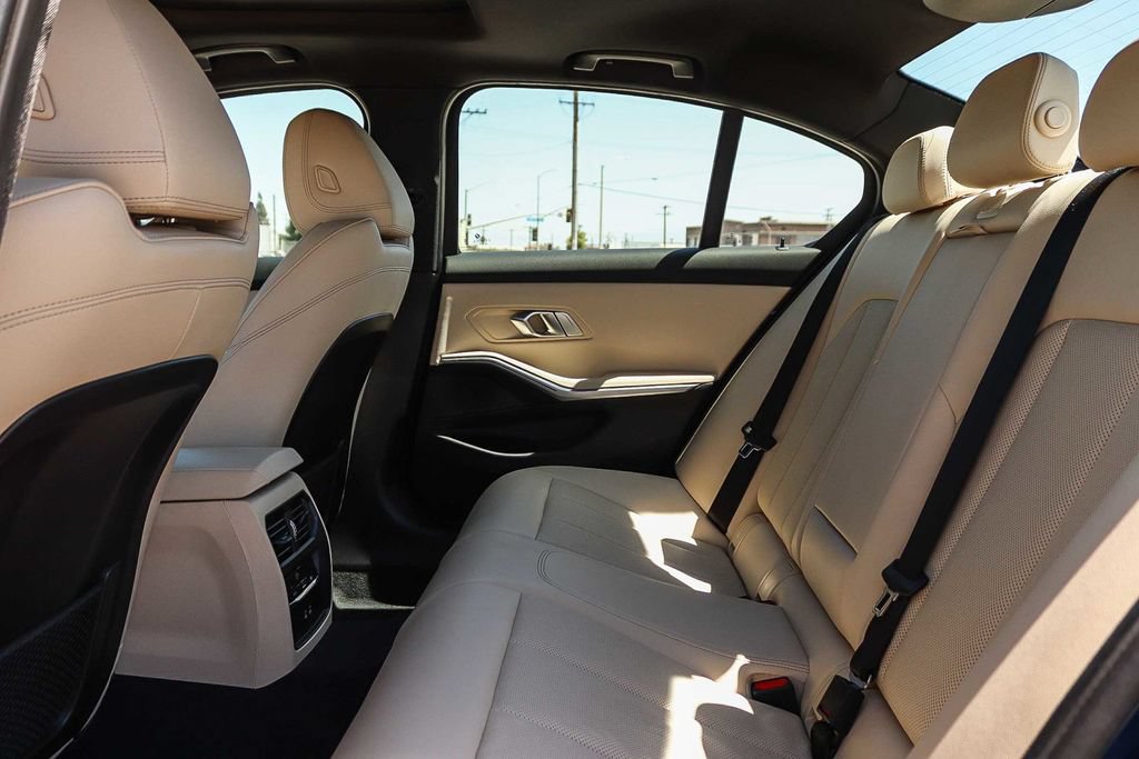 Used 2023 BMW 330i Sedan w/ Parking Assistance Package RWD image 19