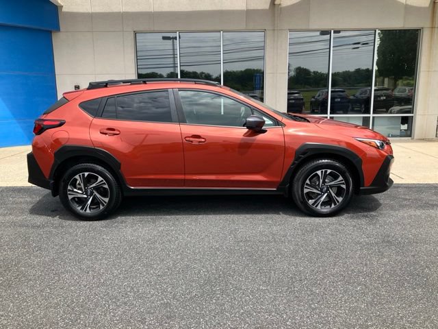 Used 2024 Subaru Crosstrek 2.0i Premium AWD/4WD image 2