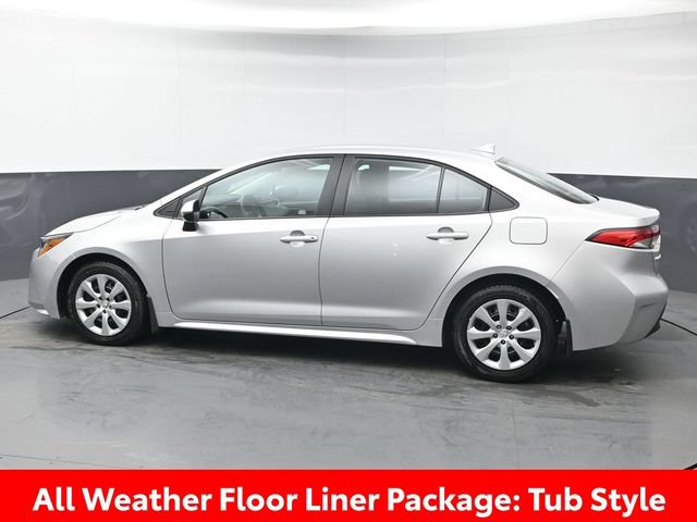 Certified 2025 Toyota Corolla LE FWD image 4