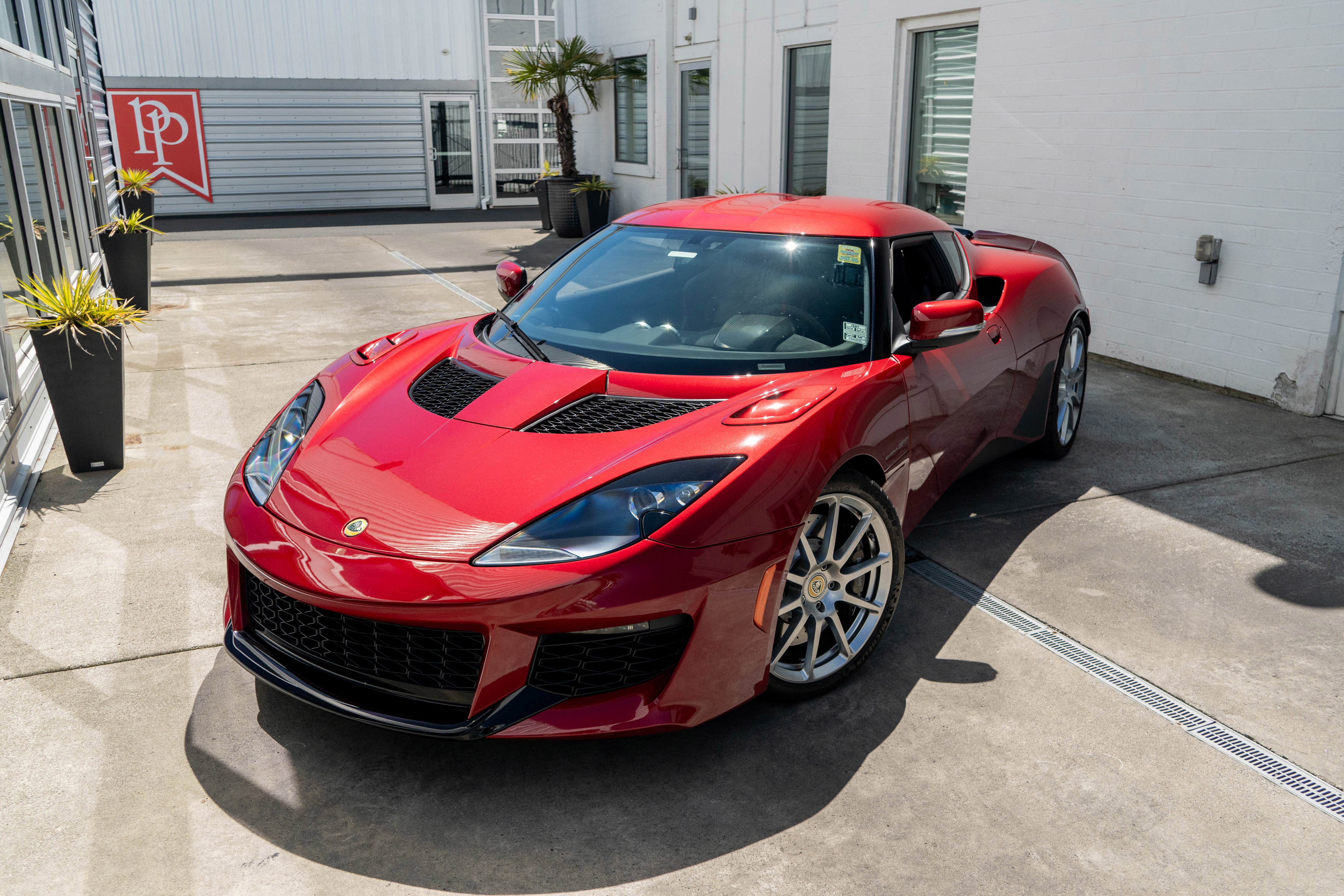 Used 2020 Lotus Evora RWD image 3