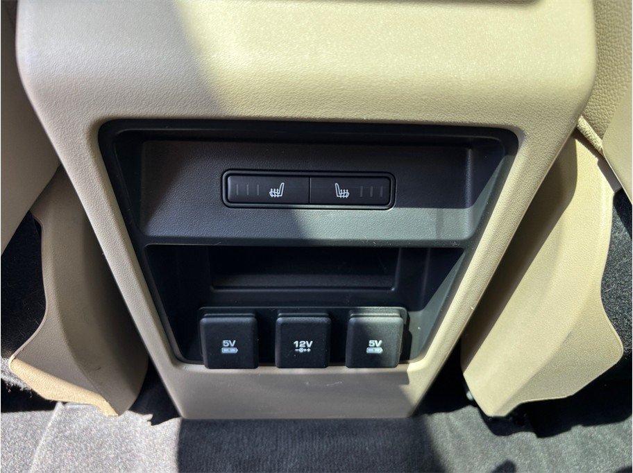 Used 2019 Land Rover Discovery Sport HSE AWD/4WD image 42
