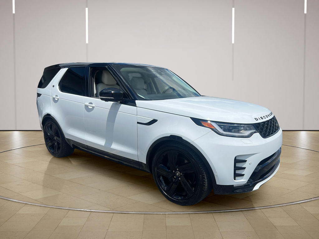 Used 2025 Land Rover Discovery Dynamic SE AWD/4WD image 9