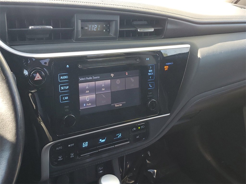 Used 2019 Toyota Corolla SE image 25