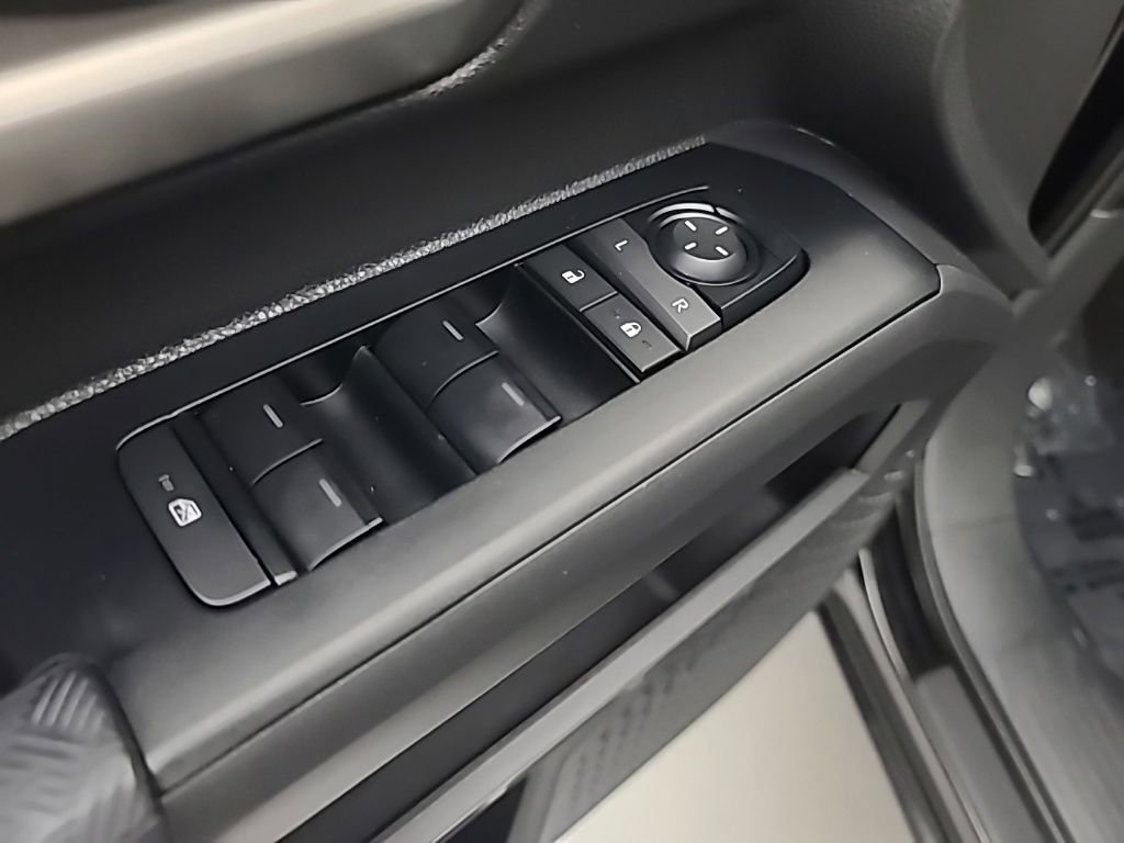 Used 2025 Toyota Tacoma TRD Off-Road image 24