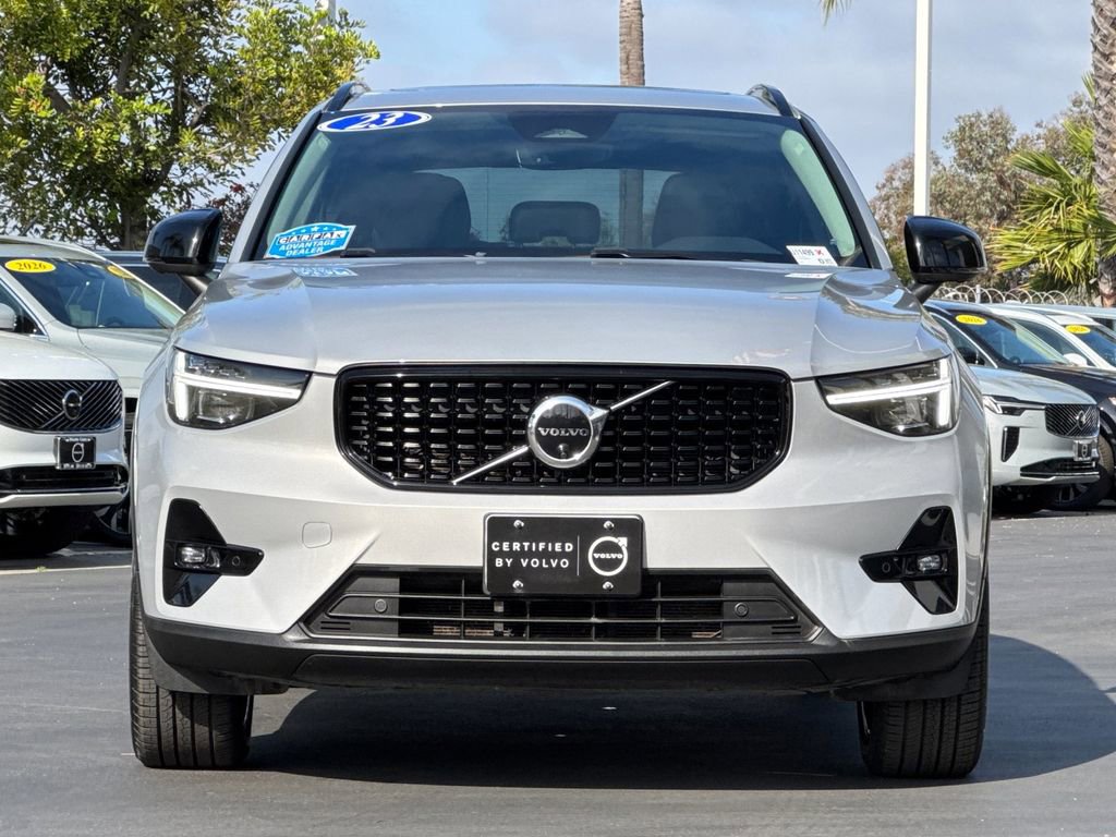 Certified 2023 Volvo XC40 B5 Ultimate AWD/4WD image 8