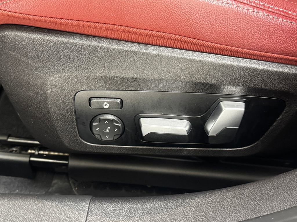 Used 2023 BMW M340i xDrive w/ Premium Package image 30