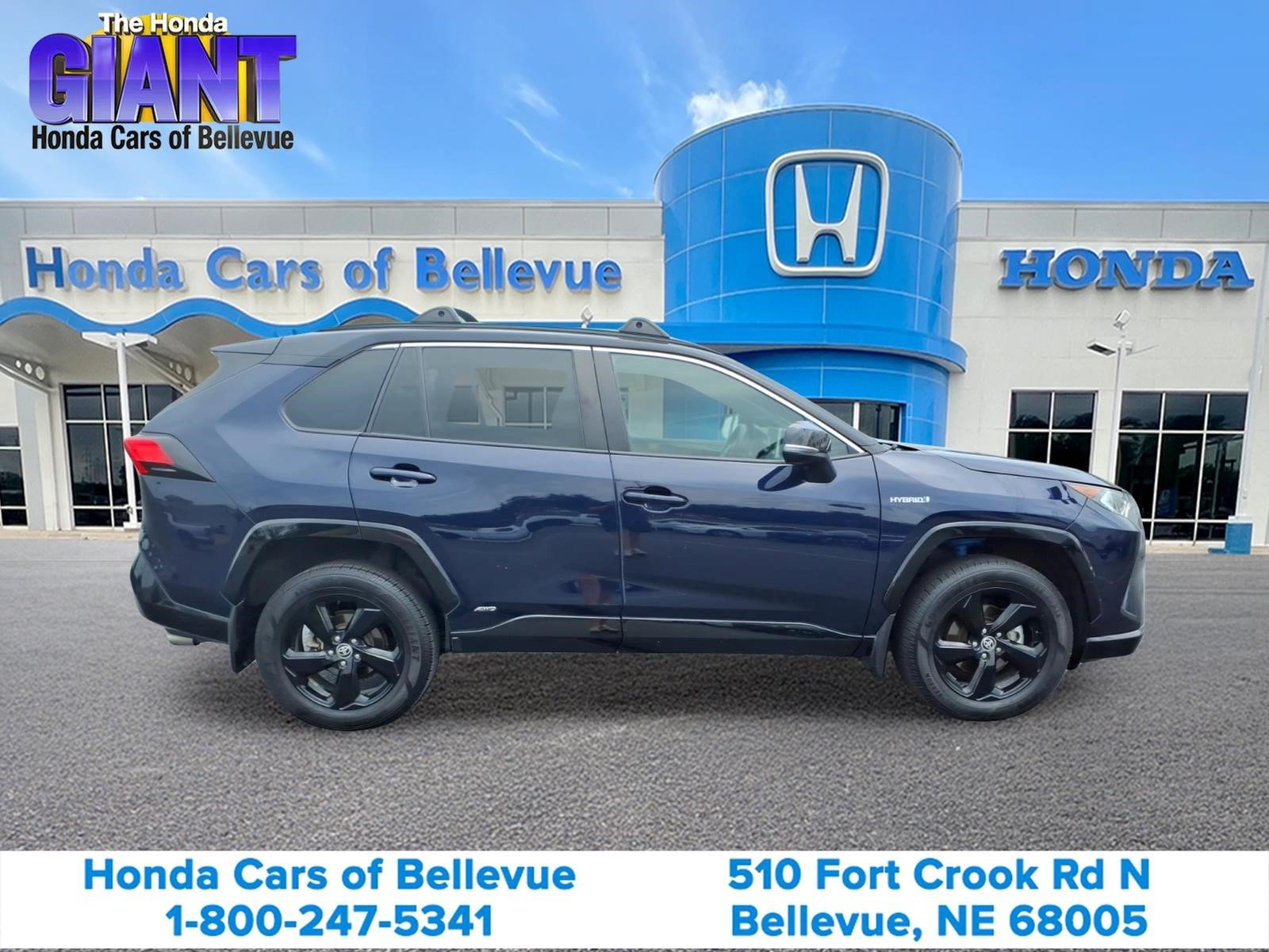 Used 2021 Toyota RAV4 XSE AWD/4WD image 4