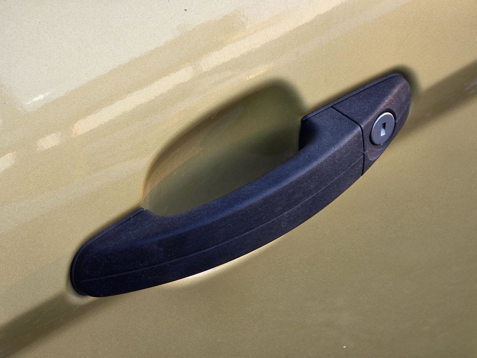 Used 2017 Ford Transit Connect XL image 32