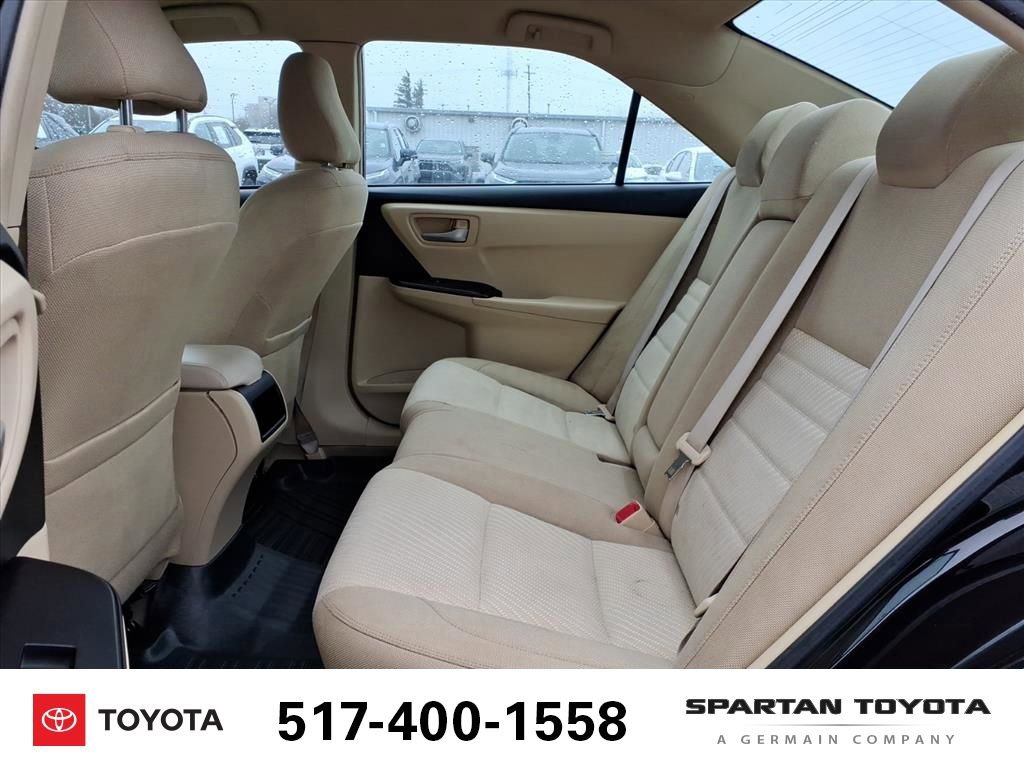 Used 2015 Toyota Camry LE image 11