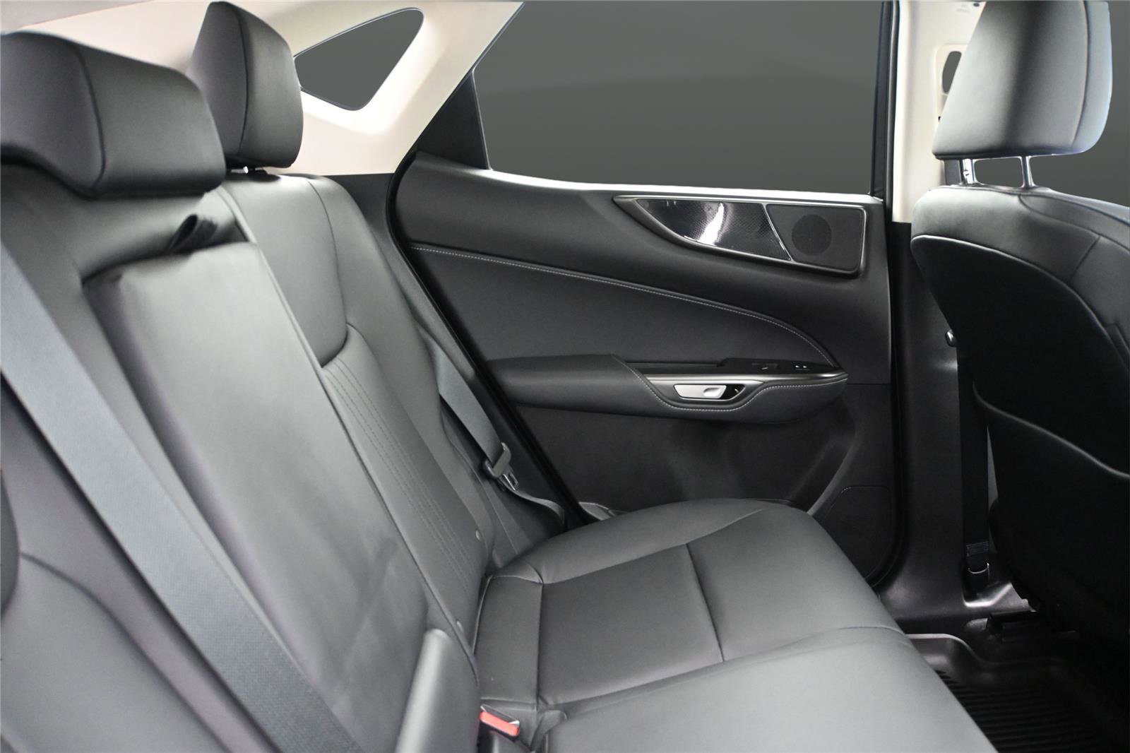 Used 2025 Lexus NX 250 AWD w/ Accessory Package (2T) image 21