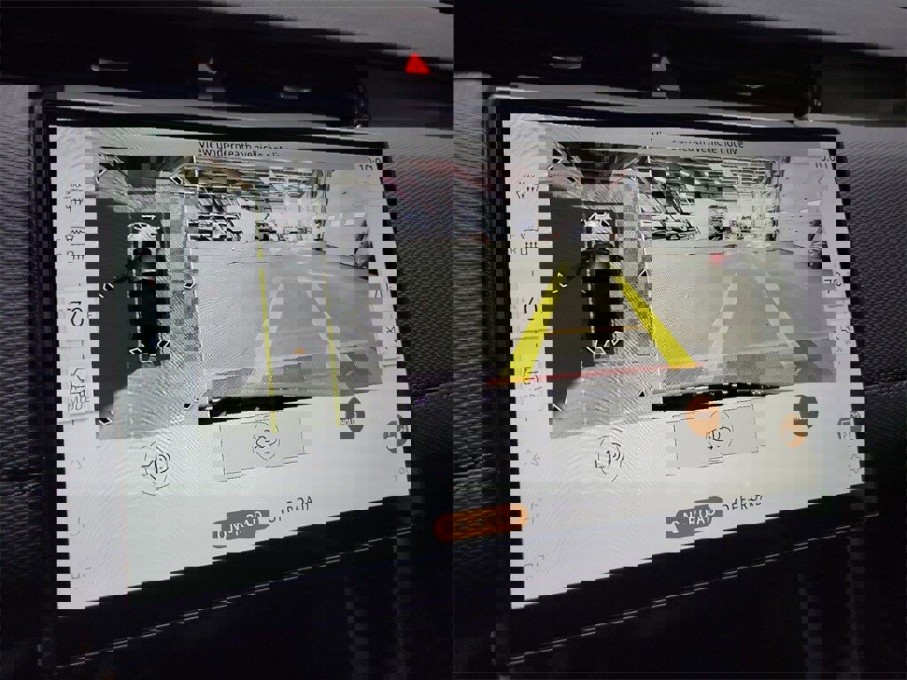 New 2025 Land Rover Discovery Sport Dynamic SE image 19