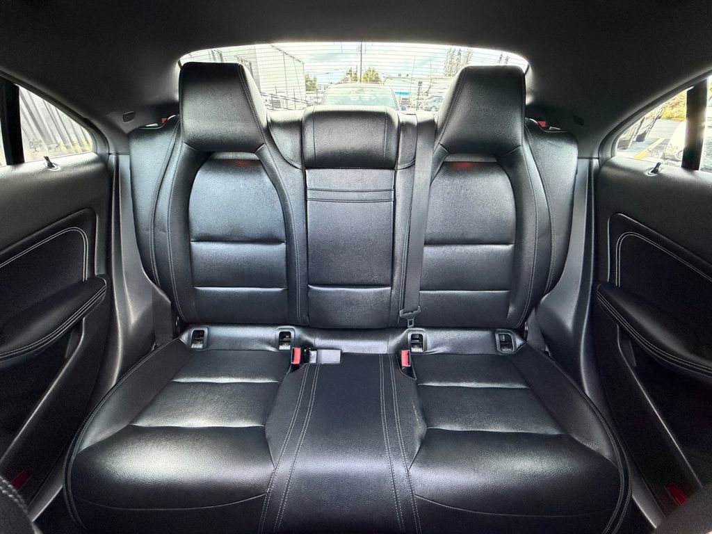 Used 2016 Mercedes-Benz CLA 250 image 34