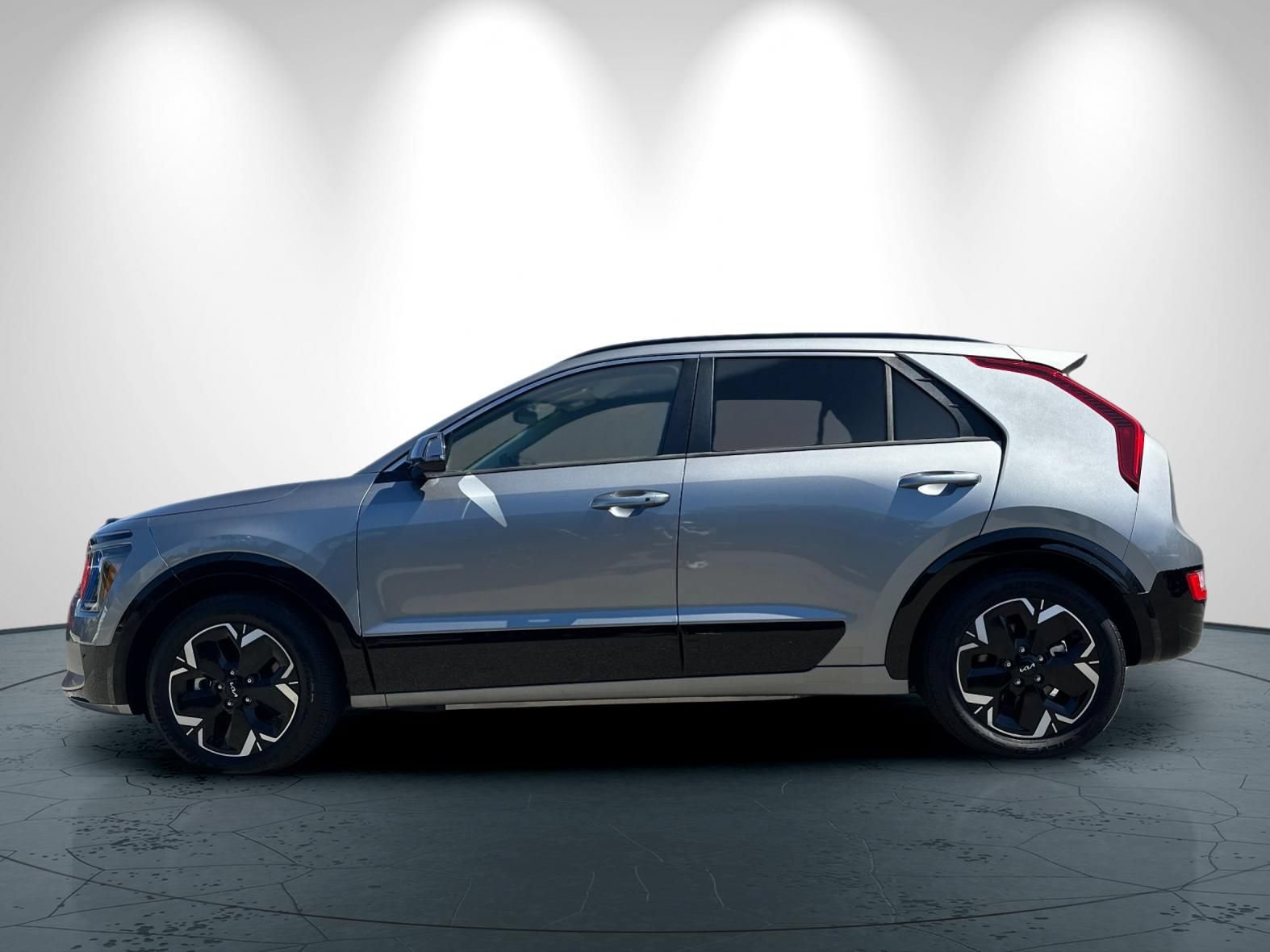 Used 2023 Kia Niro Wind FWD image 7