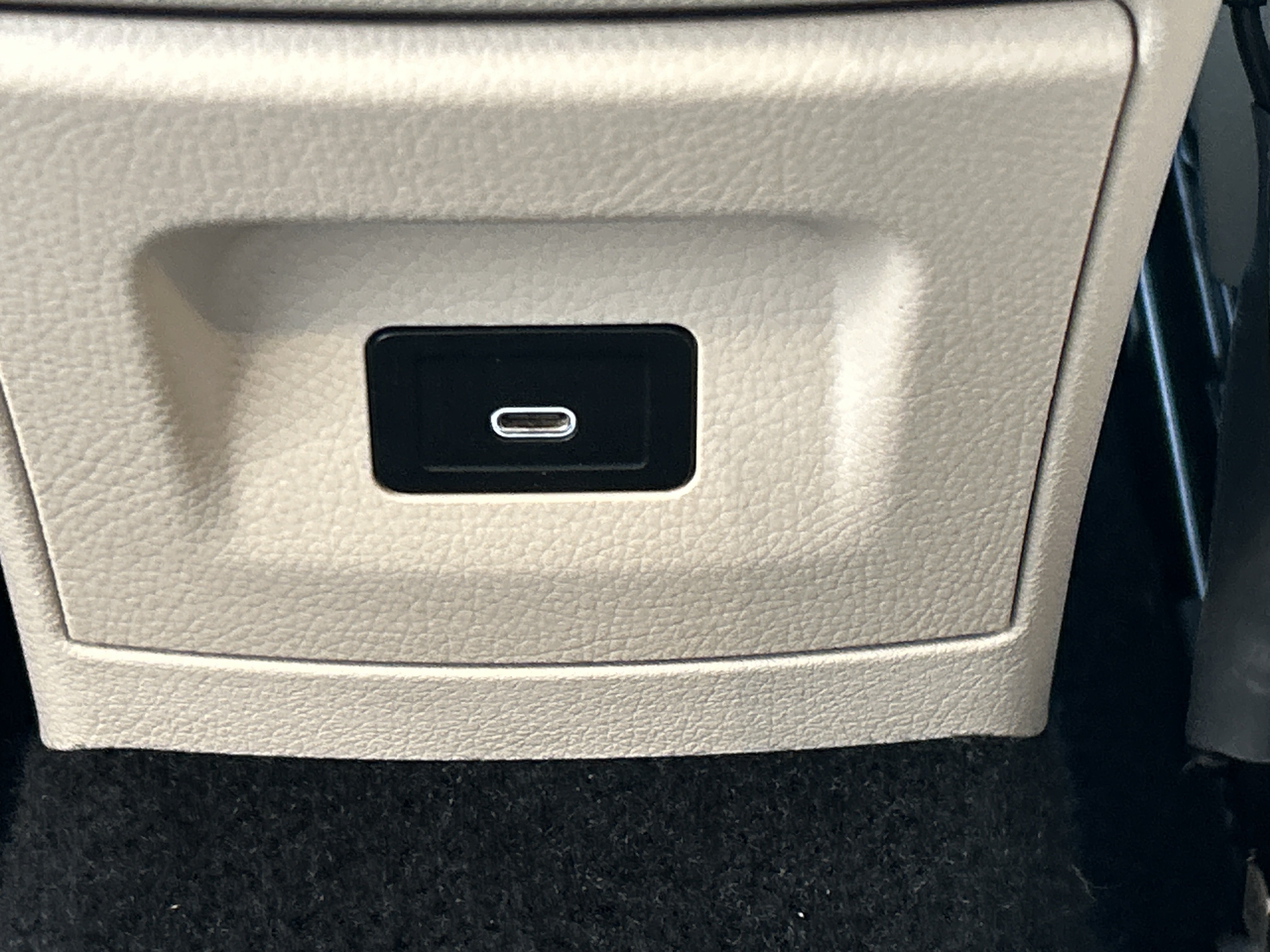 Certified 2024 Mercedes-Benz CLA 250 4MATIC image 40
