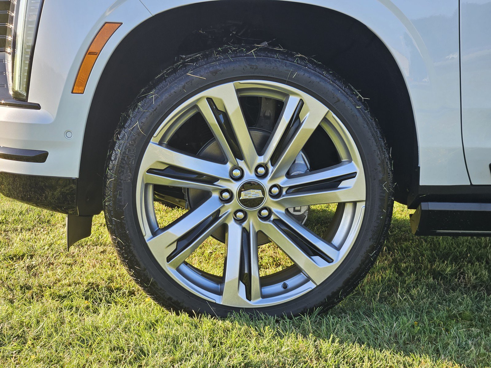 New 2026 Cadillac Escalade Sport w/ Touring Package AWD/4WD image 7