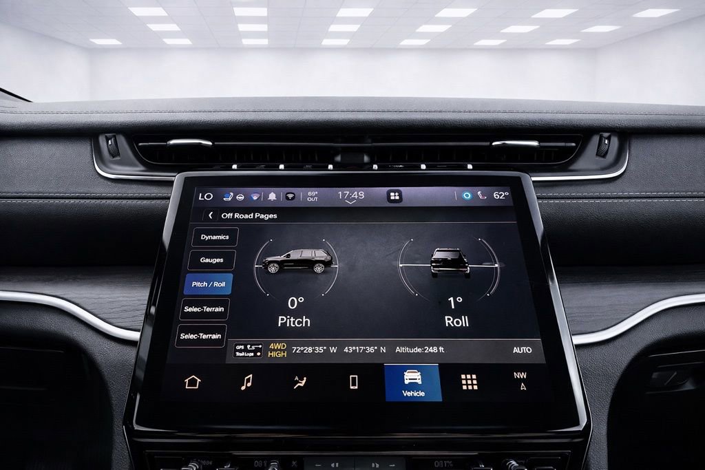 Used 2024 Jeep Grand Cherokee Limited 4xe w/ Luxury Tech Group II image 28