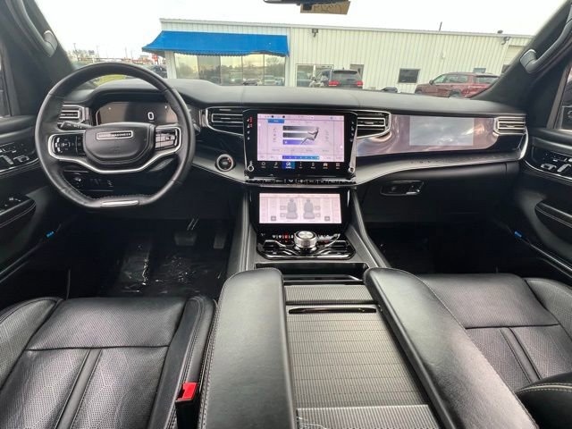 Used 2023 Jeep Grand Wagoneer Series II image 15