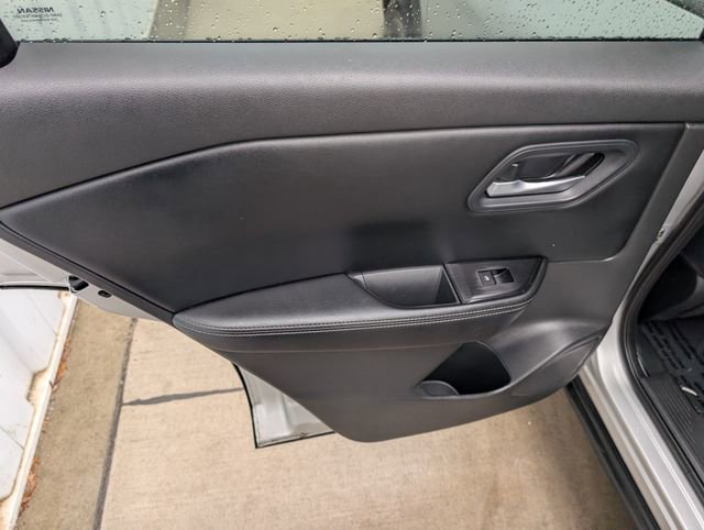 Used 2024 Nissan Rogue SV image 19