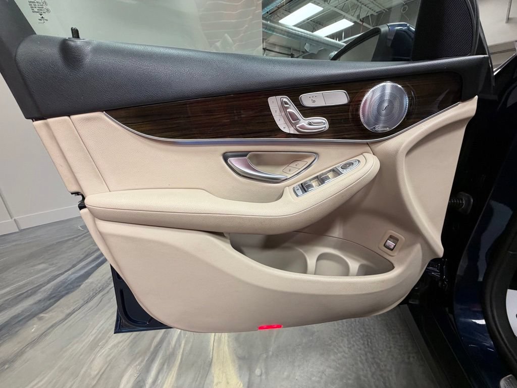 Used 2017 Mercedes-Benz GLC 300 4MATIC Coupe image 55