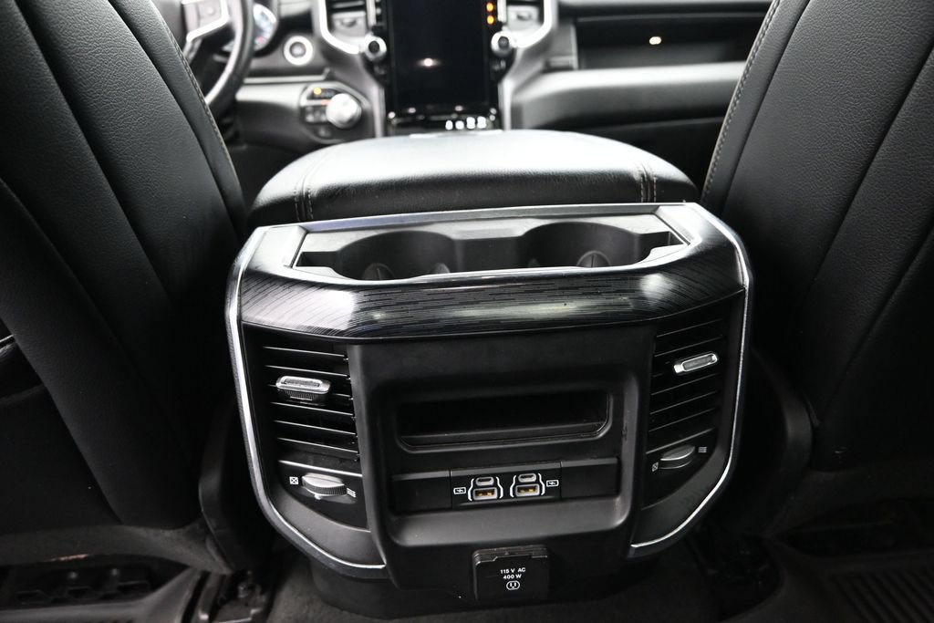 Used 2023 RAM 1500 Laramie AWD/4WD image 18
