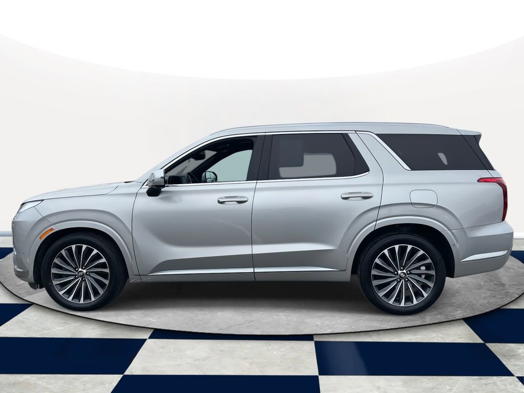 Used 2024 Hyundai Palisade Calligraphy image 3