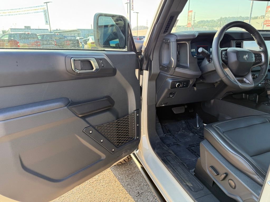 New 2025 Ford Bronco Badlands AWD/4WD image 11