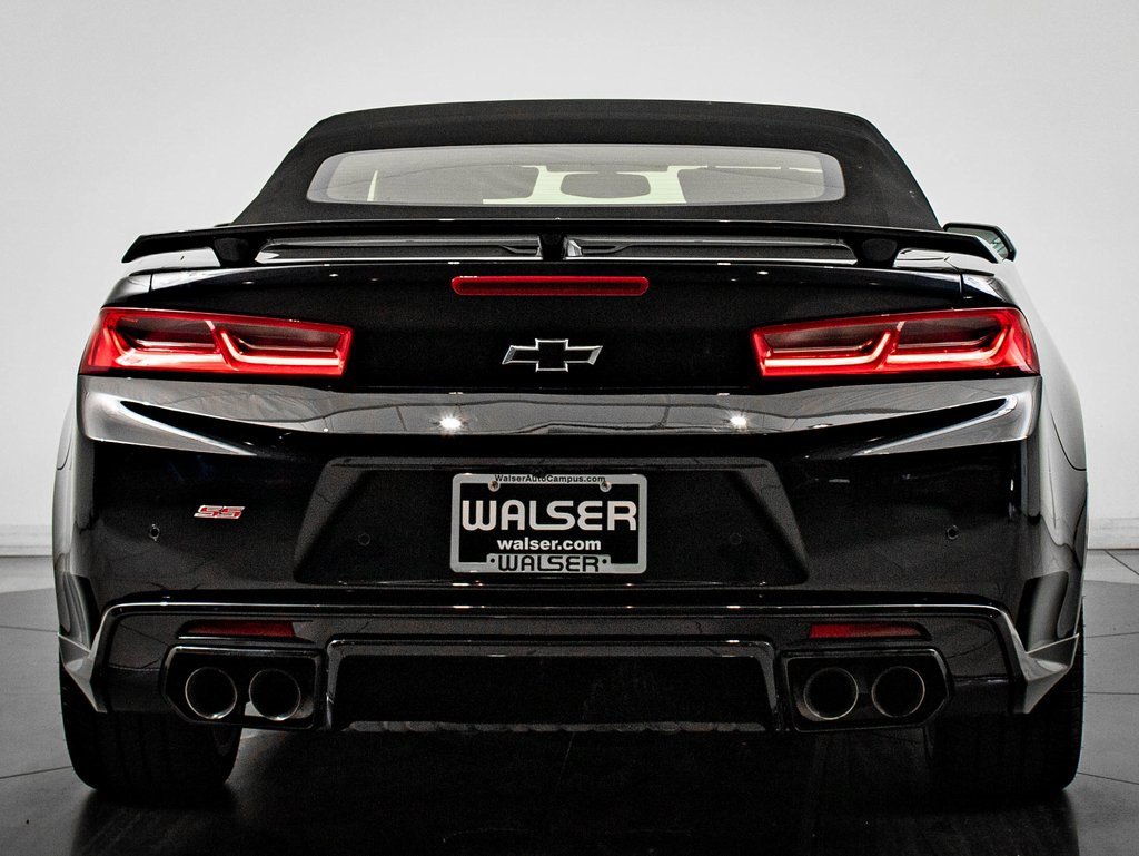 Used 2018 Chevrolet Camaro SS image 11