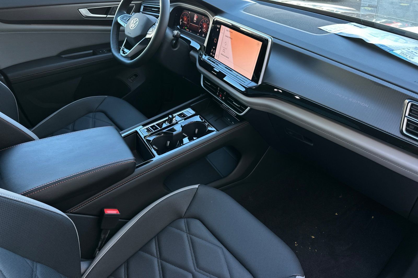 New 2025 Volkswagen Atlas Peak Edition SE image 17