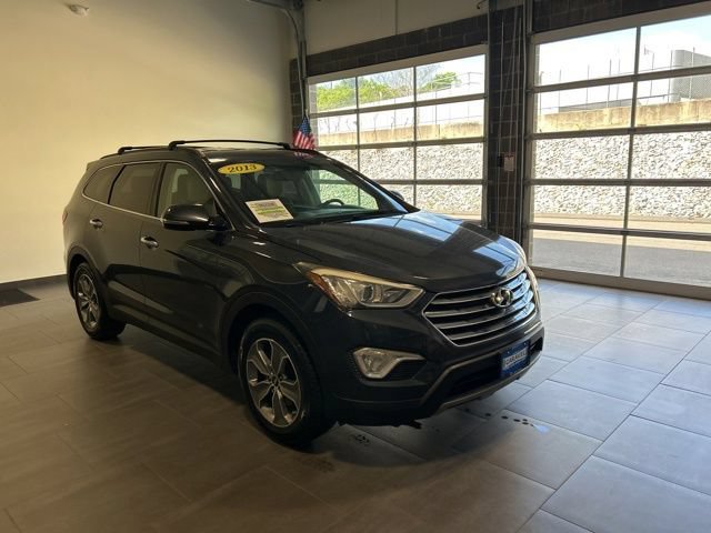 Used 2013 Hyundai Santa Fe GLS FWD image 2