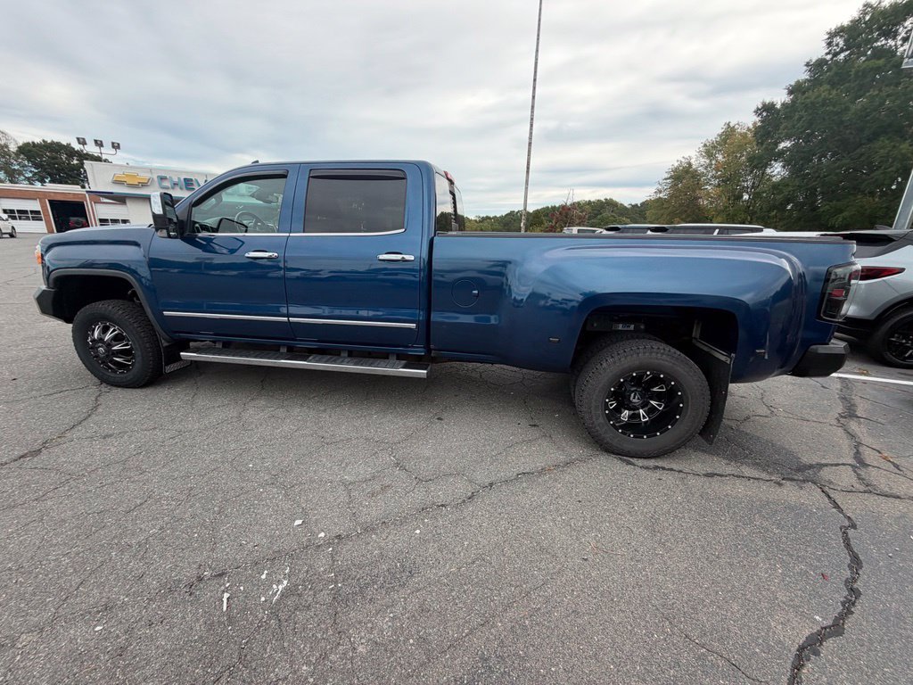 Used 2016 GMC Sierra 3500 Denali w/ Duramax Plus Package AWD/4WD image 4