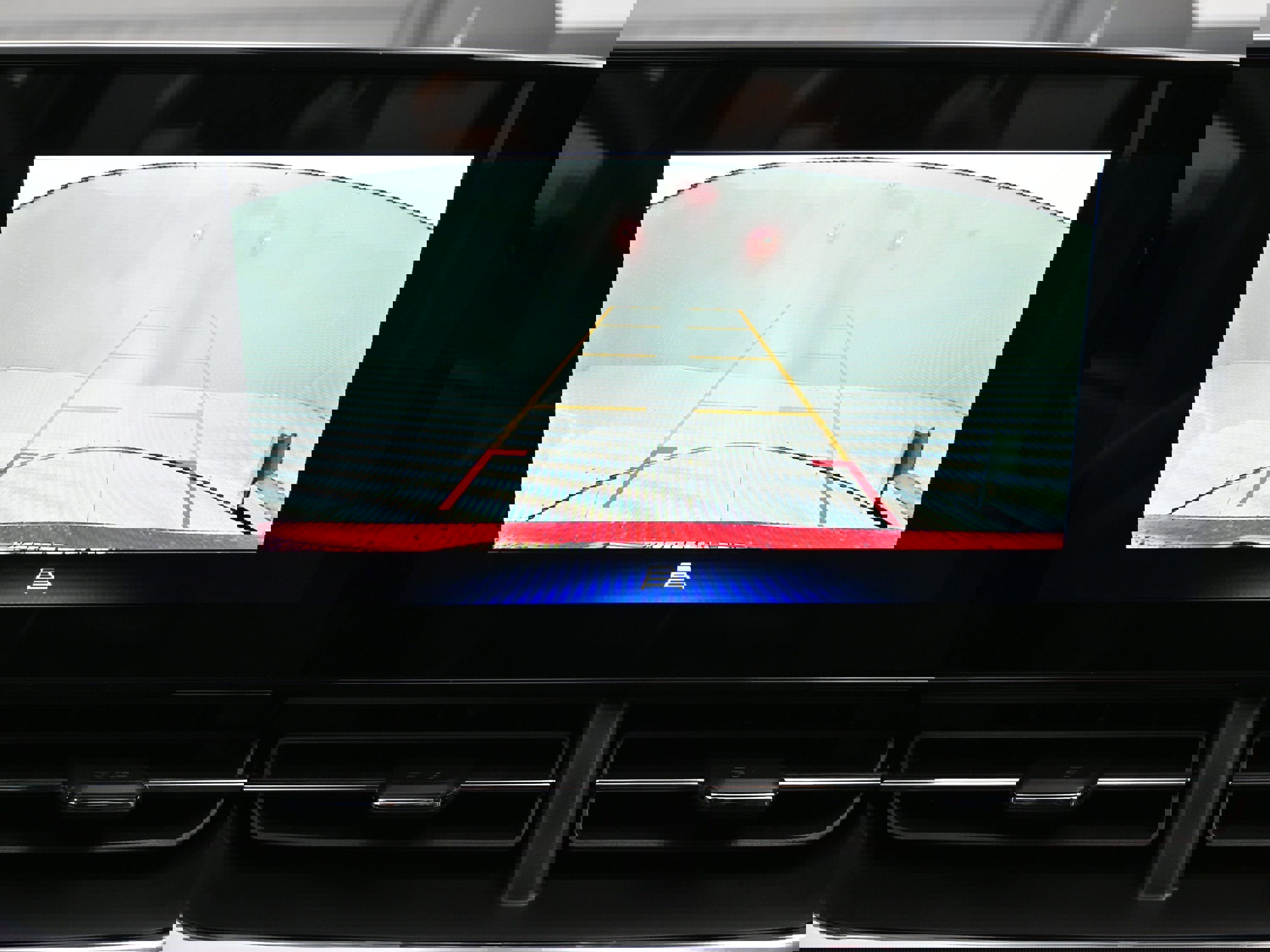 Used 2025 Chevrolet Trax LT w/ LT Convenience Package image 17