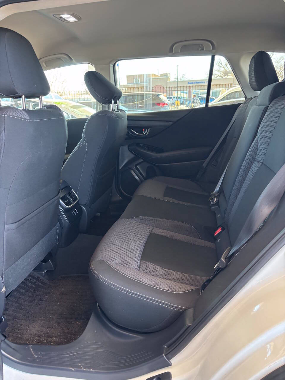 Used 2023 Subaru Outback Premium AWD/4WD image 10