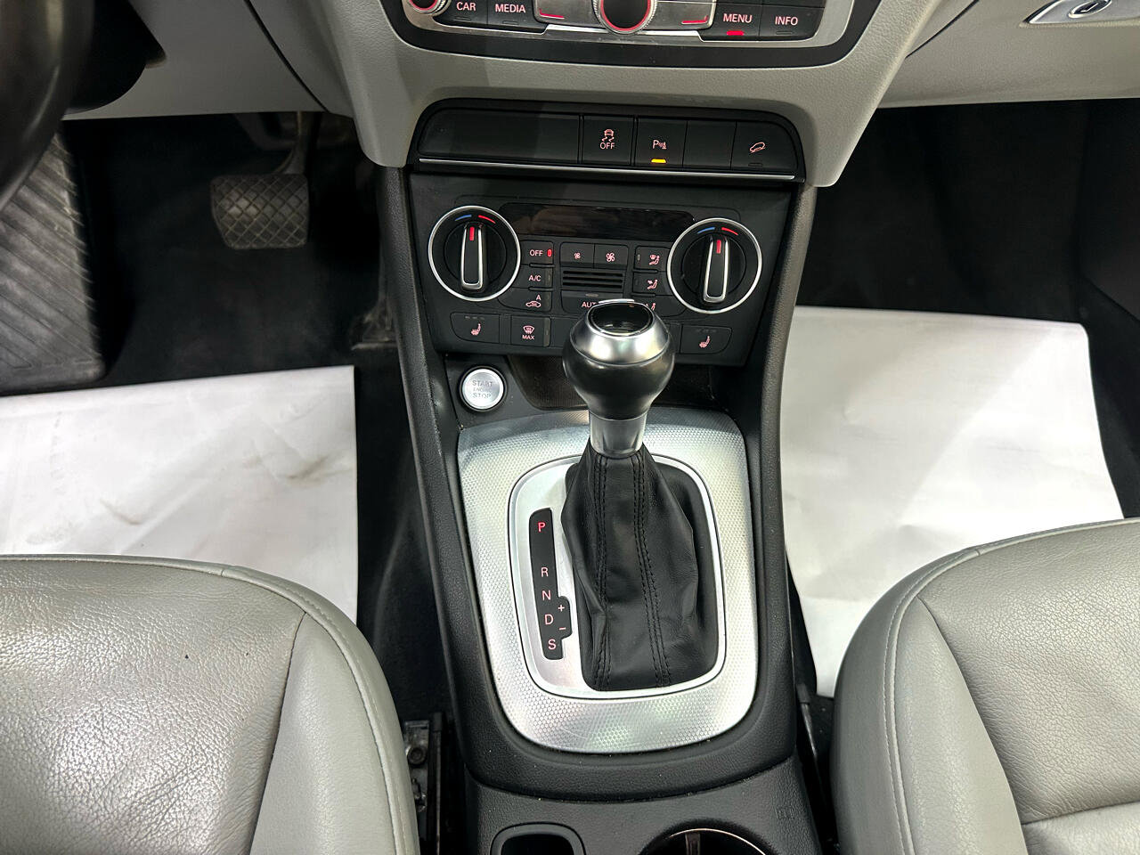 Used 2016 Audi Q3 2.0T Prestige w/ Prestige Package image 31