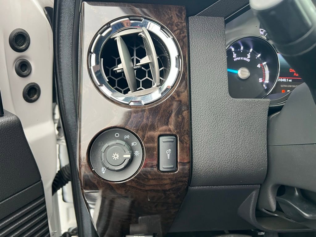 Used 2014 Ford F250 Platinum w/ FX4 Off-Road Package image 47
