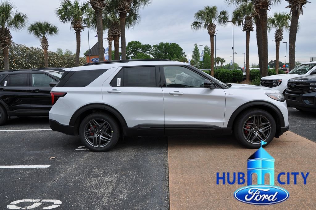 New 2026 Ford Explorer ST-Line RWD image 6