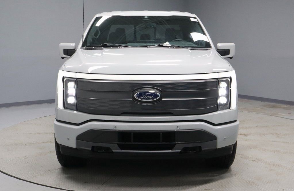 Certified 2023 Ford F150 Lightning Lariat image 4