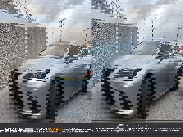 Used 2022 Lexus ES 350 F Sport image 3