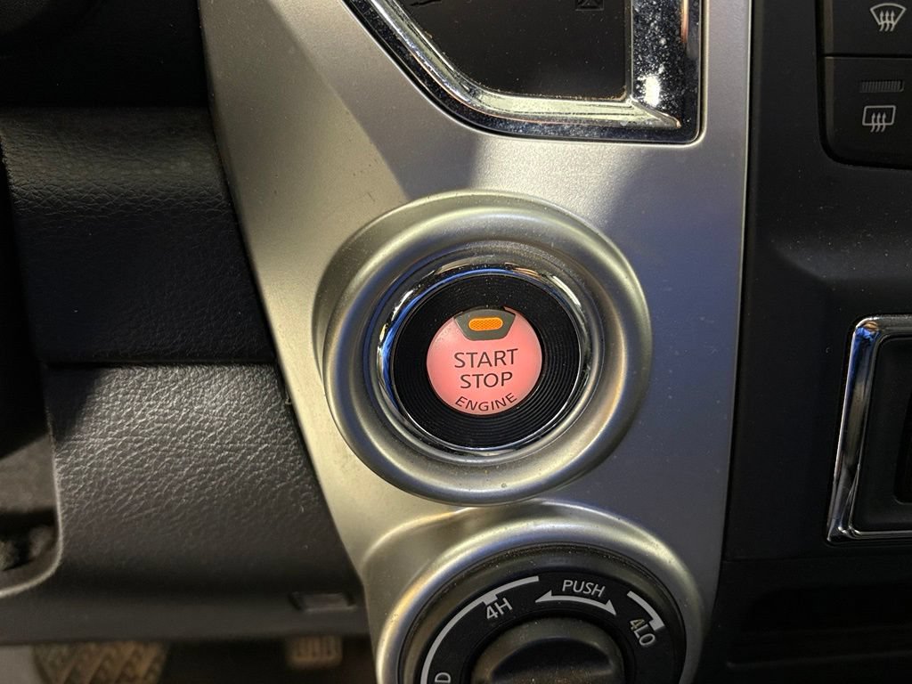 Used 2021 Nissan Titan SV w/ SV Convenience Package AWD/4WD image 28
