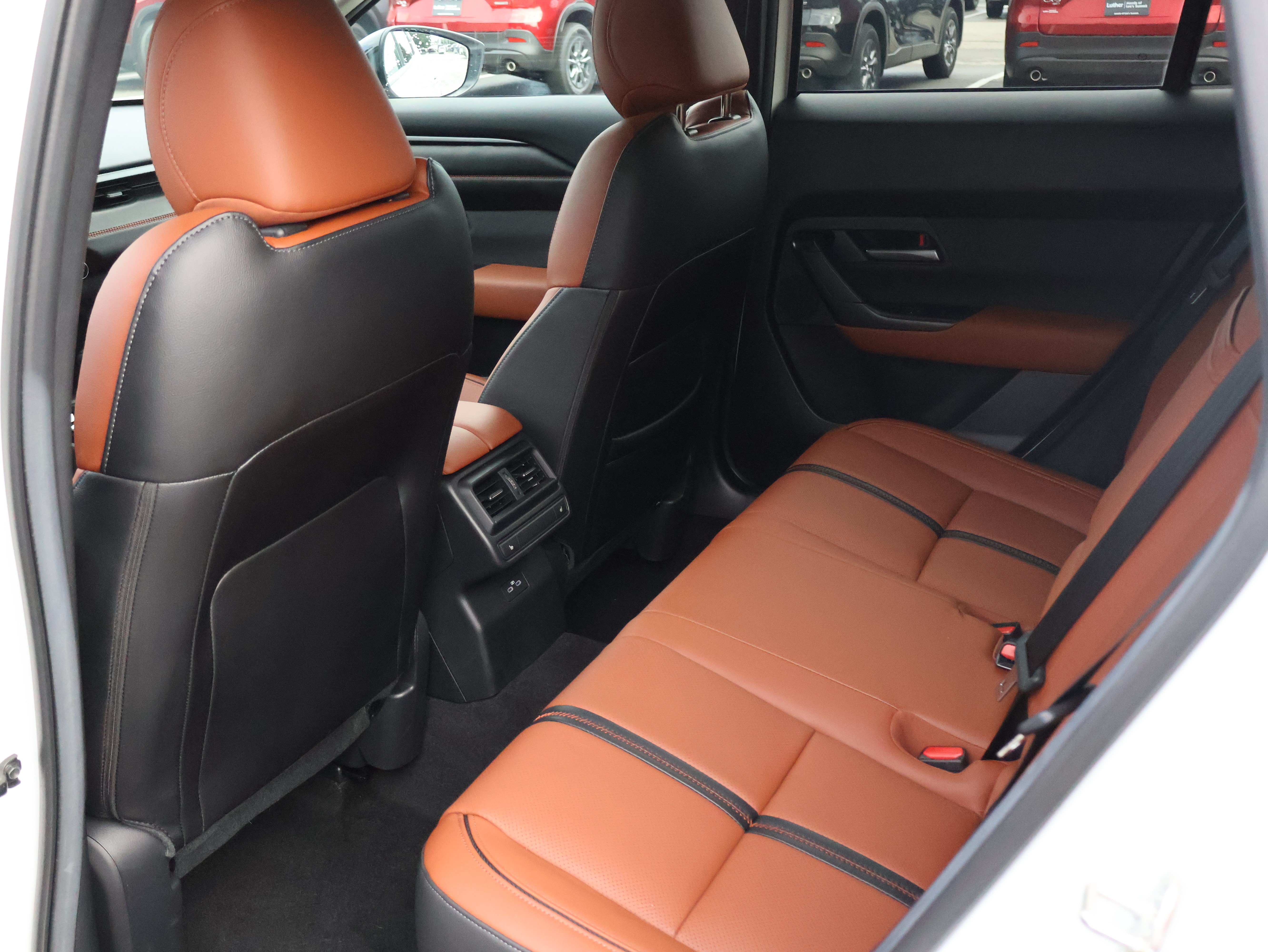 Used 2025 MAZDA CX-50 AWD 2.5 Turbo w/ Accent Package image 10