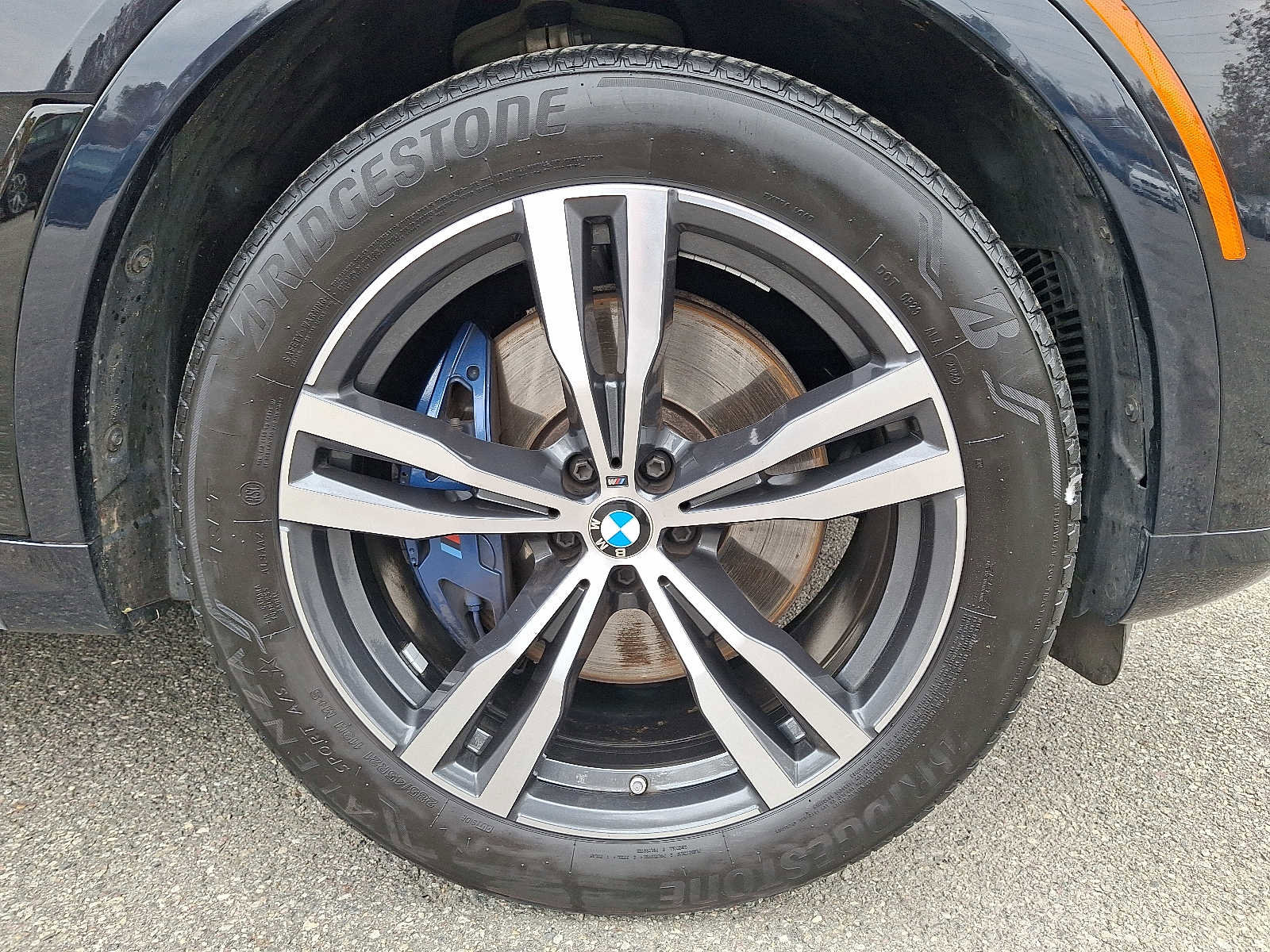 Used 2024 BMW X7 xDrive40i w/ M Sport Package image 8