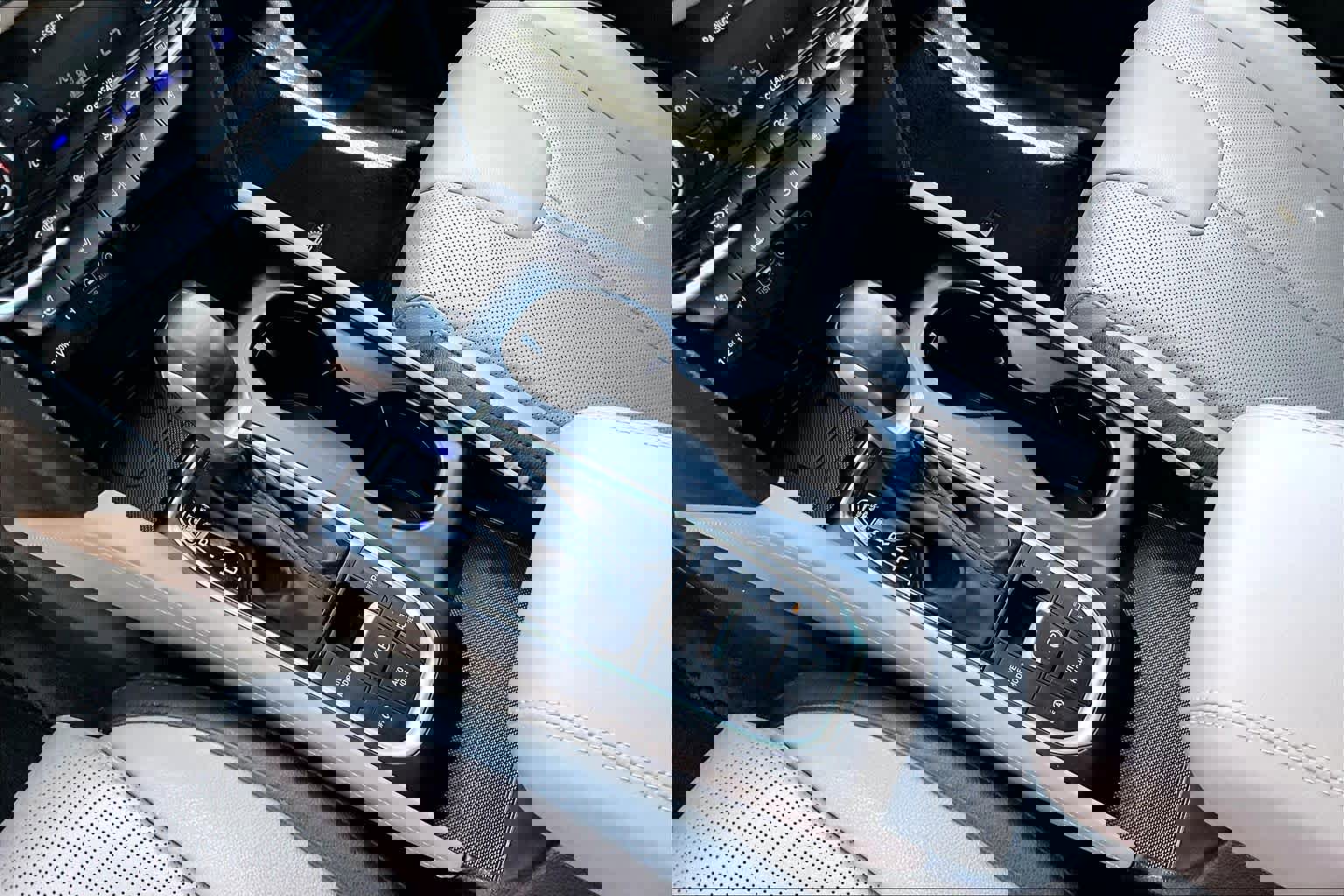 Used 2019 Hyundai Santa Fe FWD image 17